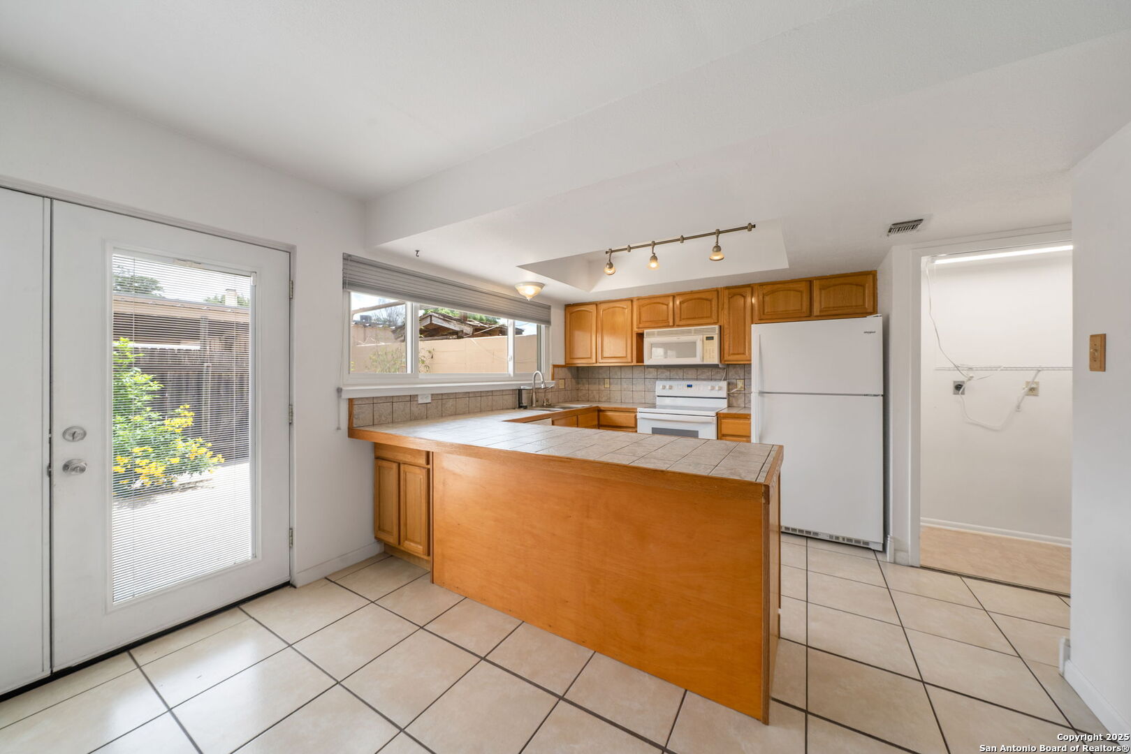 6659 Crown Ridge, Unit 6659 San Antonio, TX 78239 - Photo 15 of 47