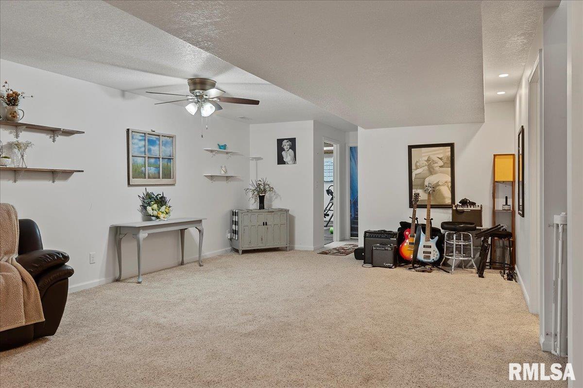 809 Cherokee Drive Springfield, IL 62711 - Photo 36 of 48