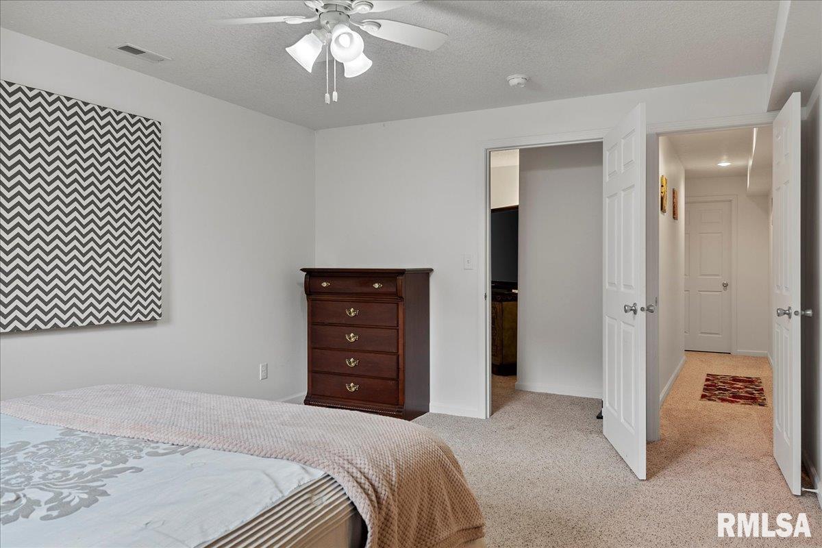 809 Cherokee Drive Springfield, IL 62711 - Photo 39 of 48