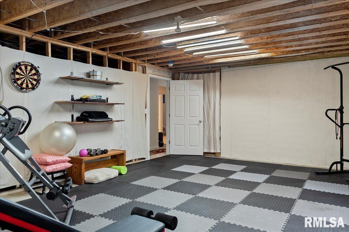 809 Cherokee Drive Springfield, IL 62711 - Photo 42 of 48