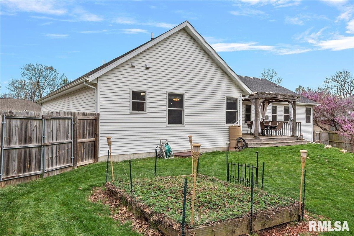 809 Cherokee Drive Springfield, IL 62711 - Photo 44 of 48