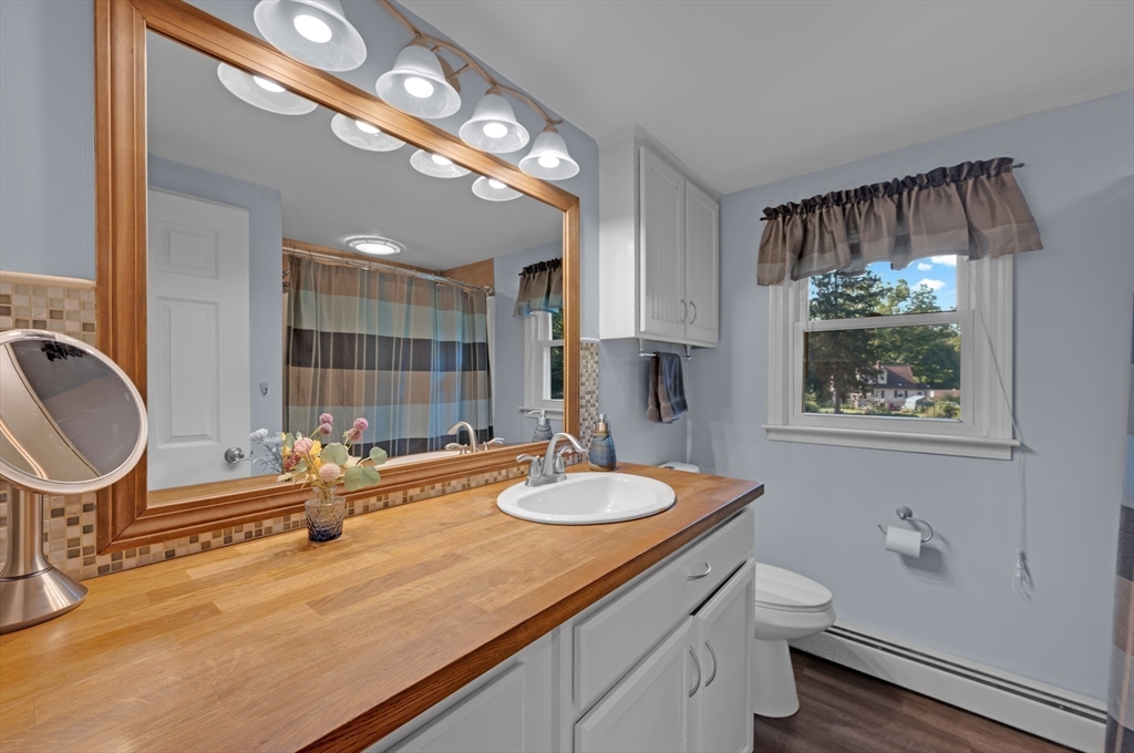 25 Old Dudley Road Oxford, MA 01540 - Photo 22 of 36
