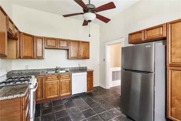 $3,200 | 808 Pine Street, New Orleans, LA 70118