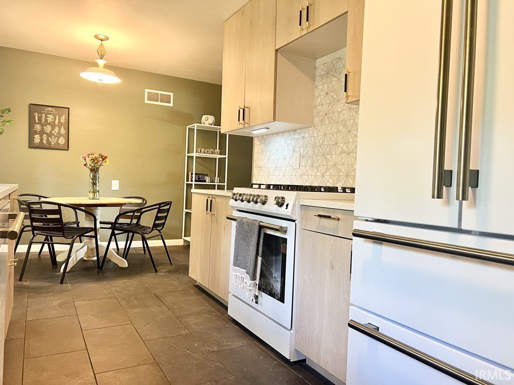24255 Layton Road South Bend, IN 46614 - Photo 13 of 31