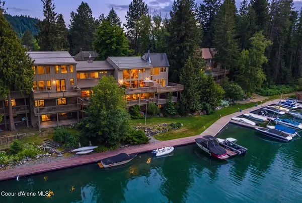 $975,000 | 460 Whiskey Jack Circle, Unit 16, Sandpoint, ID 83864