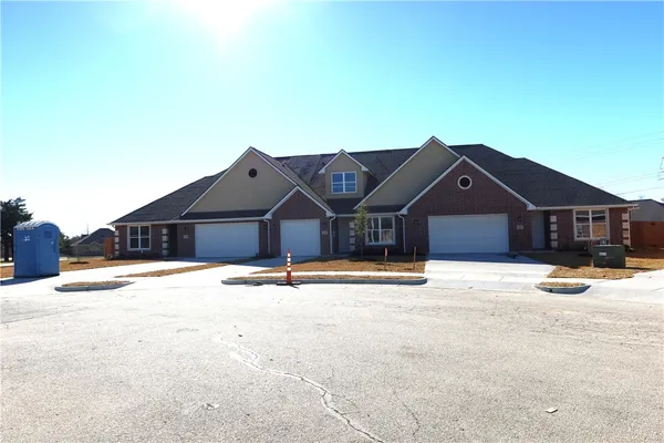 $374,900 | 2010 Reagan Court, Bryan, TX 77802