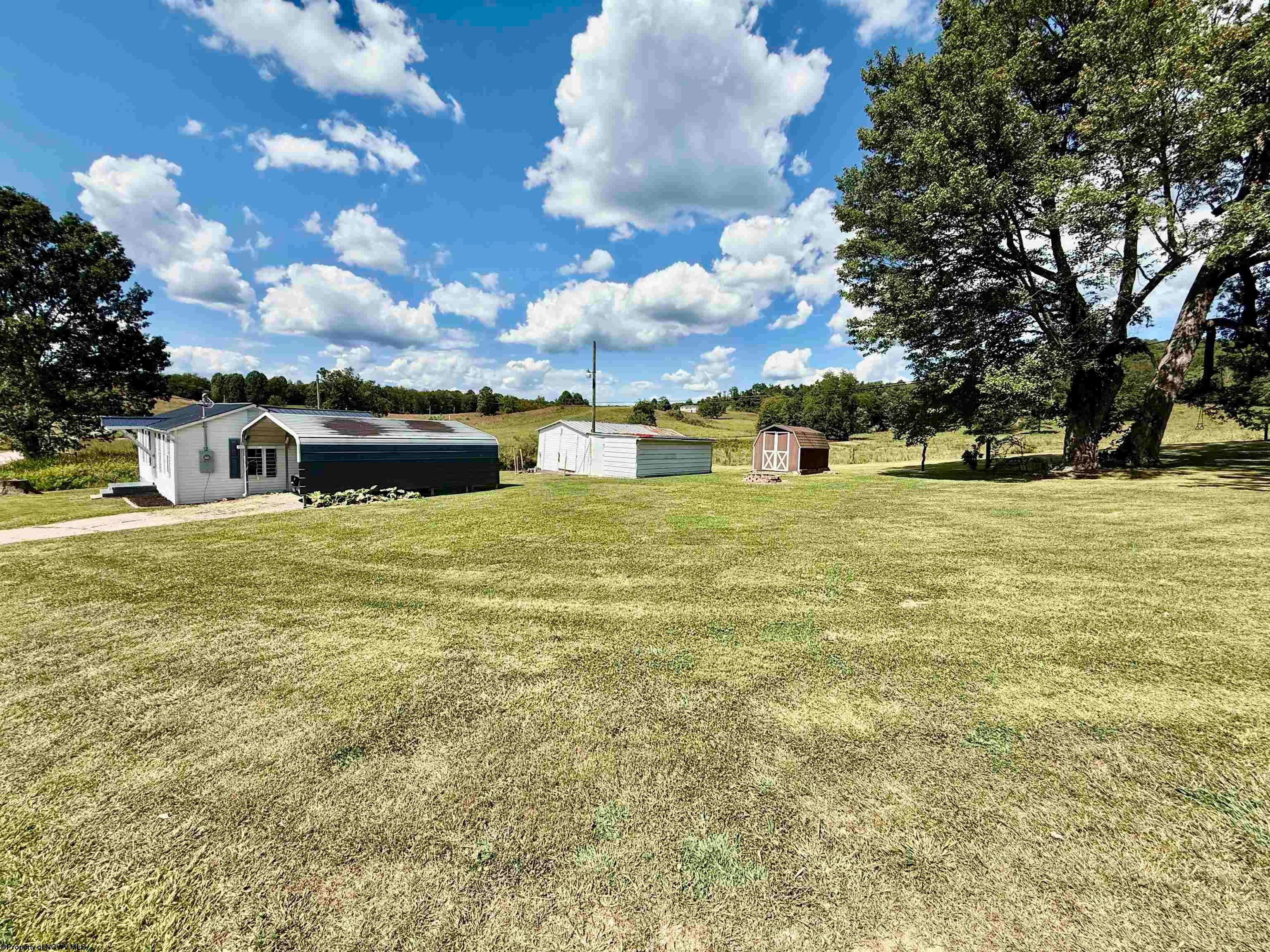 129 Darlynn Road Philippi, WV 26416 - Photo 5 of 40 Gallery Image 5