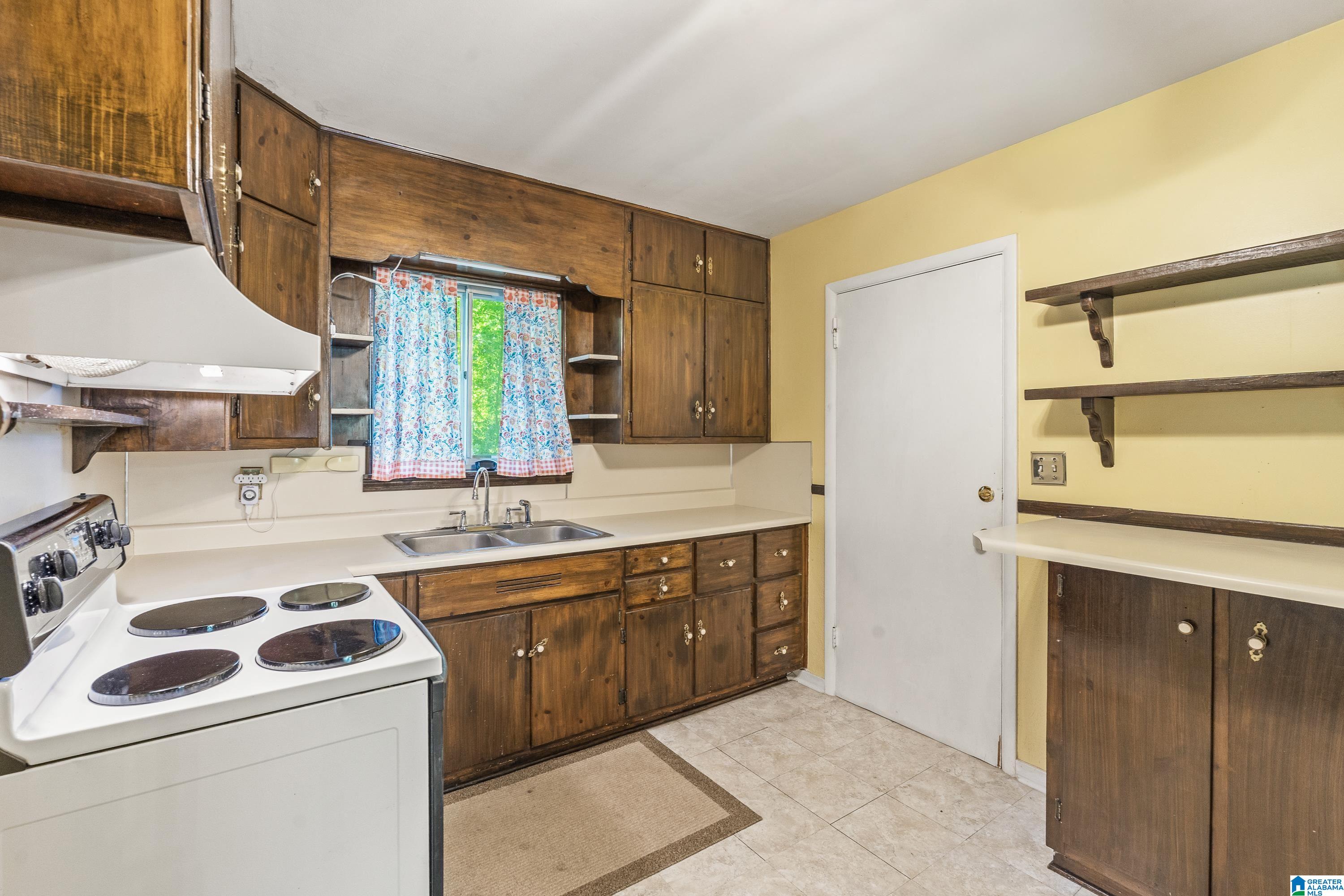 929 Barnisdale Road Birmingham, AL 35235 - Photo 12 of 29