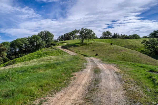 $4,800,000 | 12300 Skaggs Springs Road, Geyserville, CA 95441