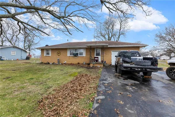 $83,000 | 812 Randolph Street, Bronson, KS 66716