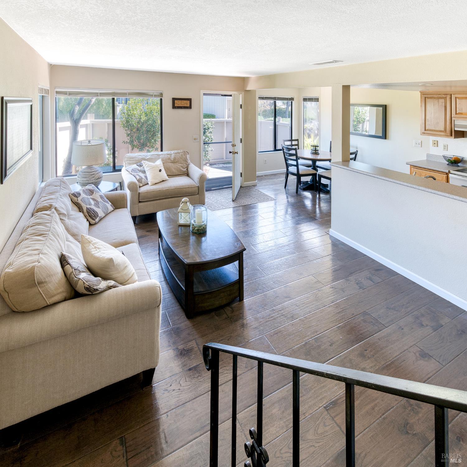 29 Sailmaker Court San Rafael, CA 94903 - Photo 16 of 22