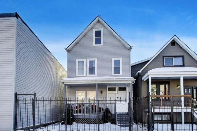 $1,075,000 | 1620 North Spaulding Avenue, Chicago, IL 60647