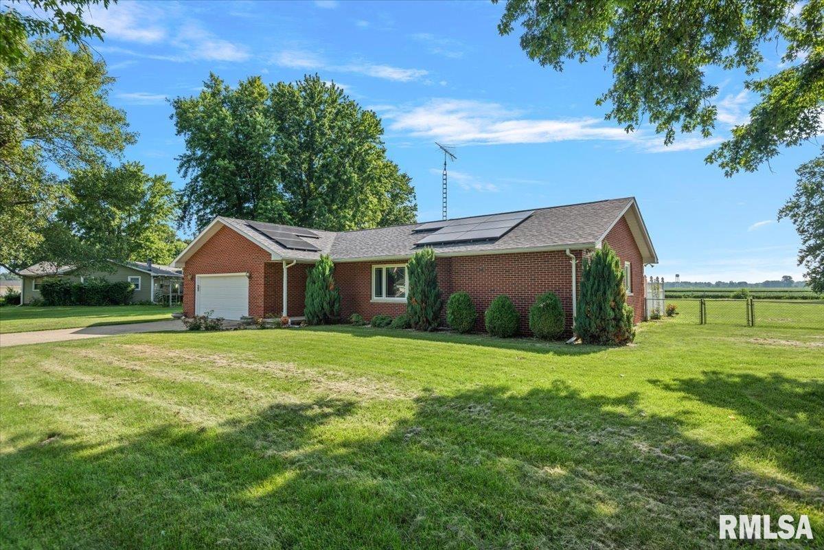 54 Longview Drive Springfield, IL 62712 - Photo 2 of 29