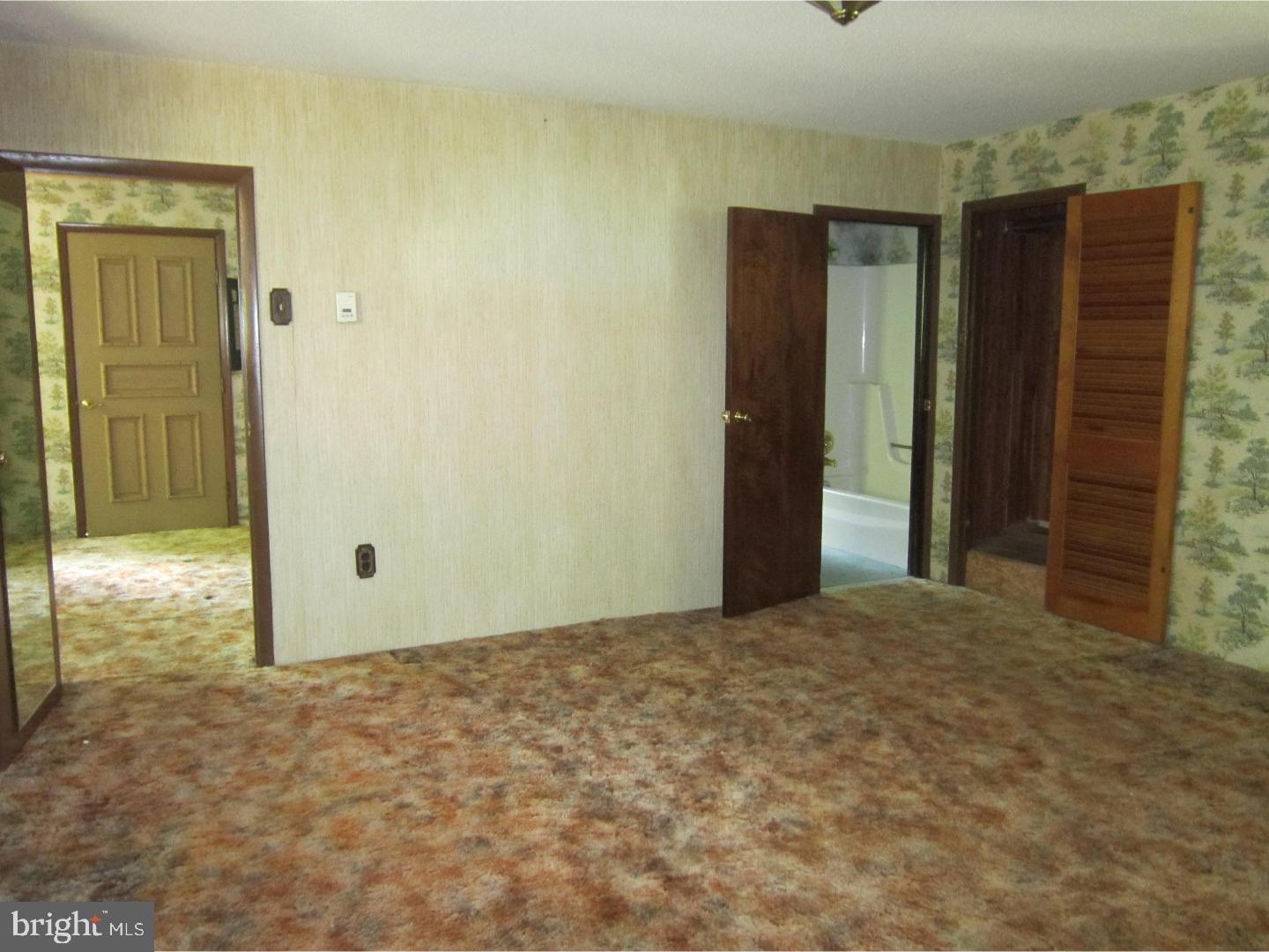 342 Lakedale Road Berlin, NJ 08009 - Photo 8 of 16 Gallery Image 8
