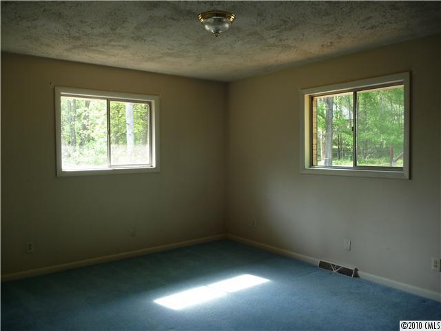 539 Burrage Road Northeast Concord, NC 28025 - Photo 8 of 15 Gallery Image 8