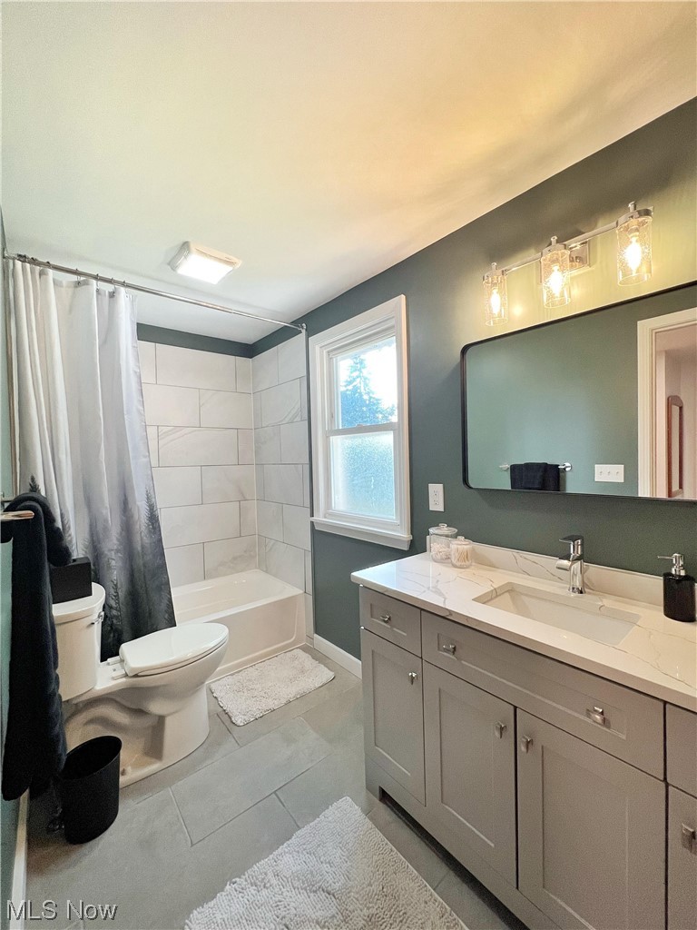 4605 Birchwold Road South Euclid, OH 44121 - Photo 23 of 30 Another view of the main bath
