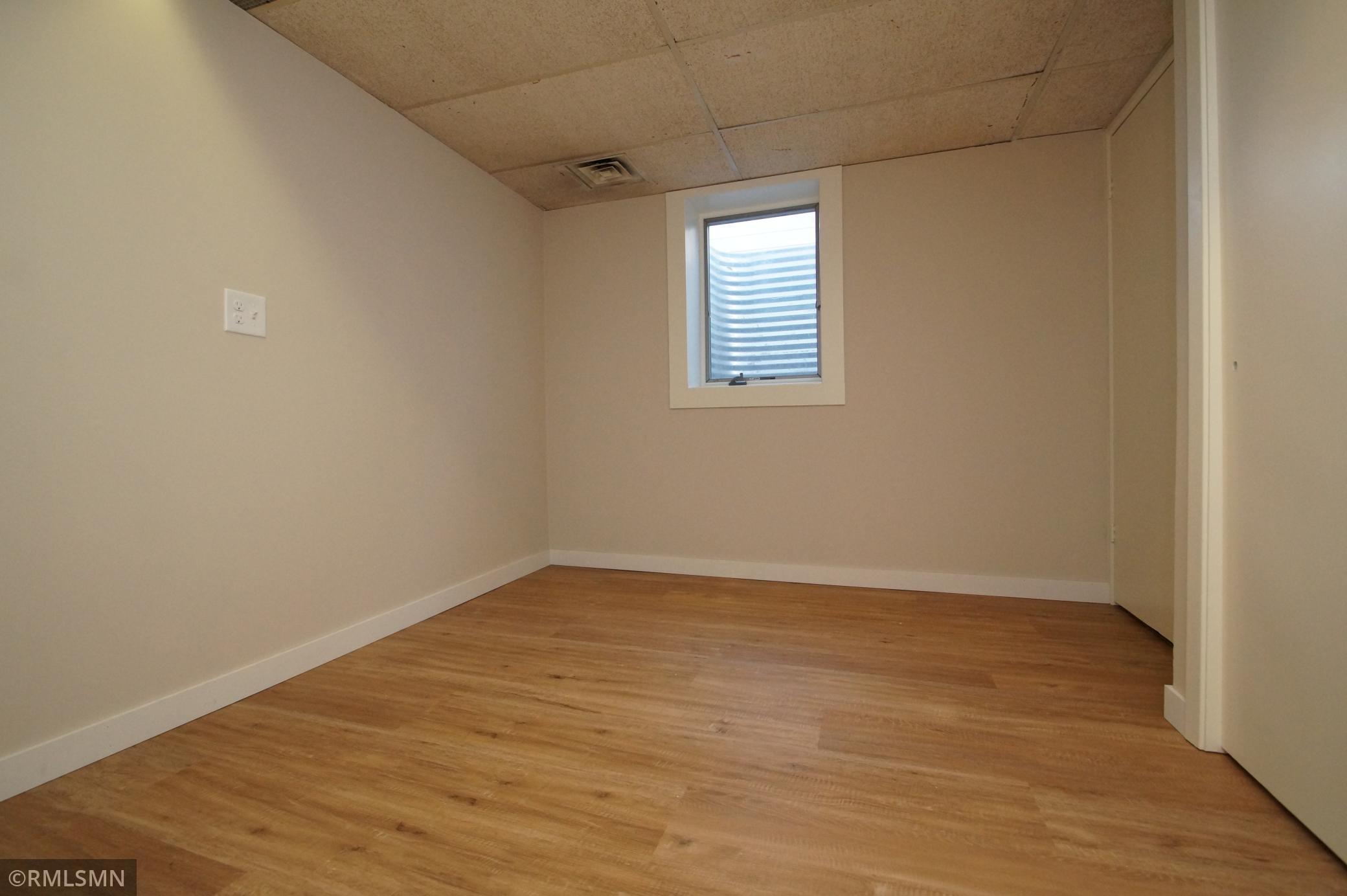 1062 Cobb Road Shoreview, MN 55126 - Photo 12 of 21 Gallery Image 12