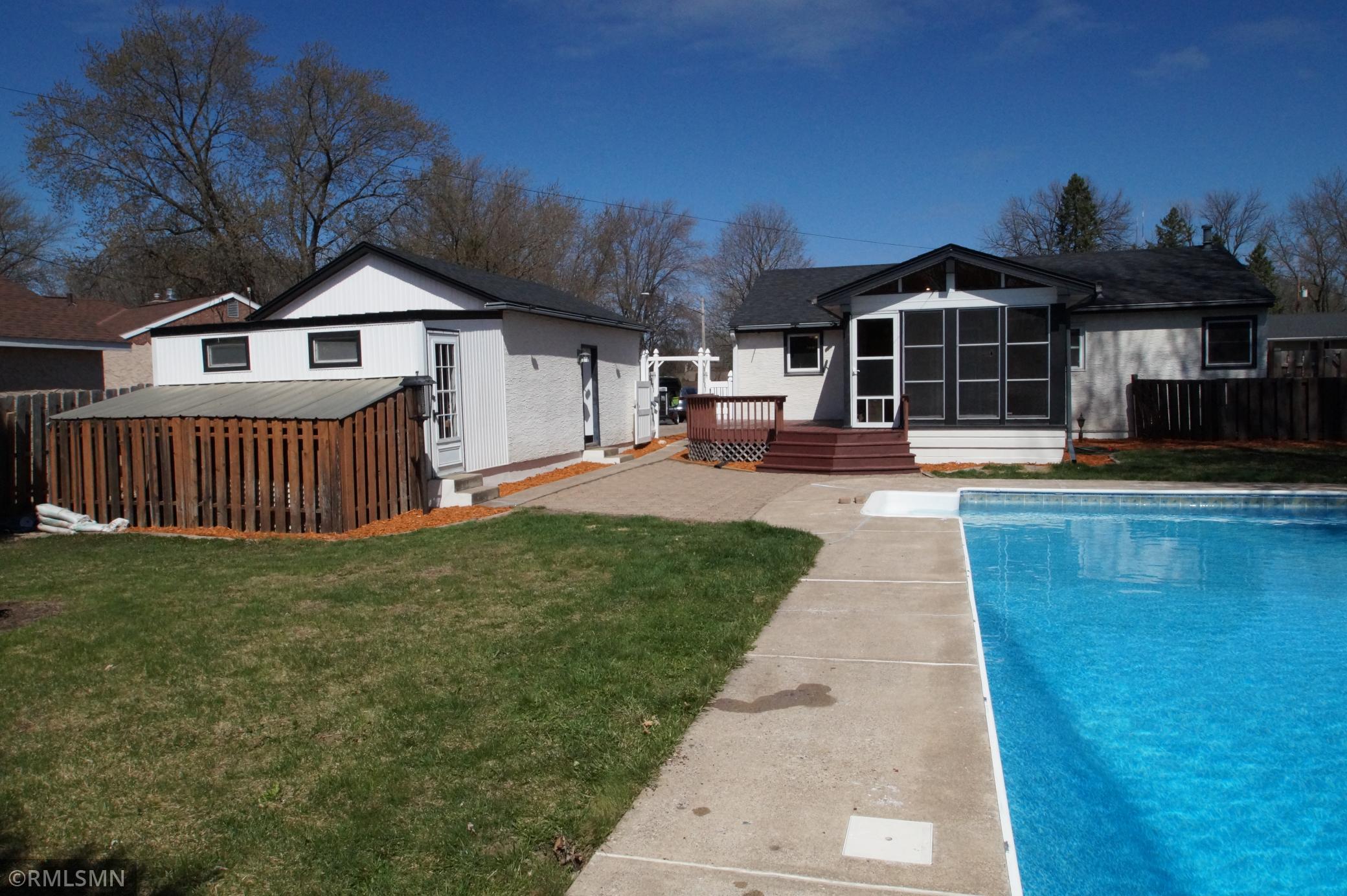 1062 Cobb Road Shoreview, MN 55126 - Photo 17 of 21 Gallery Image 17