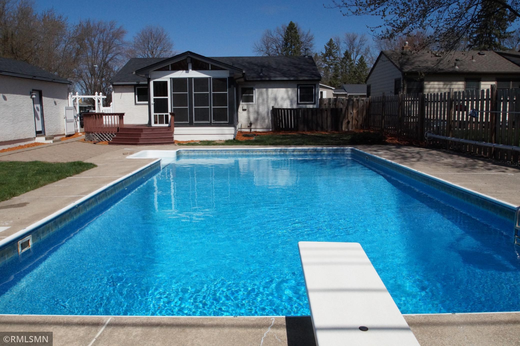 1062 Cobb Road Shoreview, MN 55126 - Photo 19 of 21 Gallery Image 19