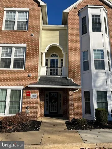 $2,800 | 4138 Fountainside Lane, Unit 202, Fairfax, VA 22030
