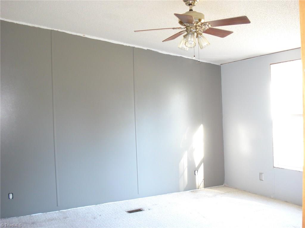 4704 Arnold Road Lexington, NC 27295 - Photo 17 of 19 Gallery Image 17