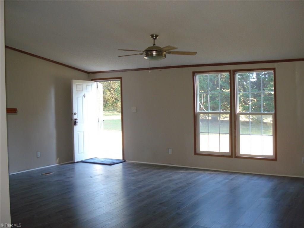 4704 Arnold Road Lexington, NC 27295 - Photo 6 of 19 Gallery Image 6
