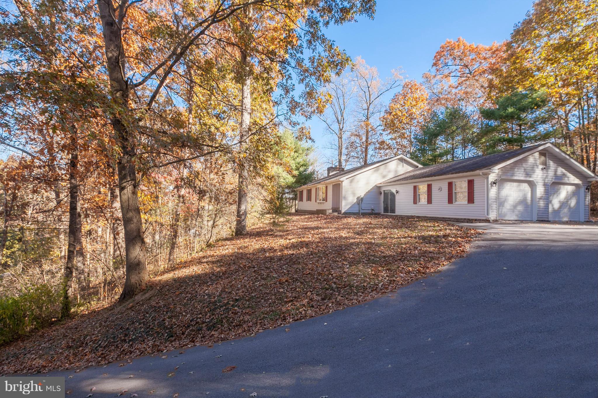 890 Paradise Valley Road Falling Waters, WV 25419 - Photo 4 of 30 Exterior (Front)
