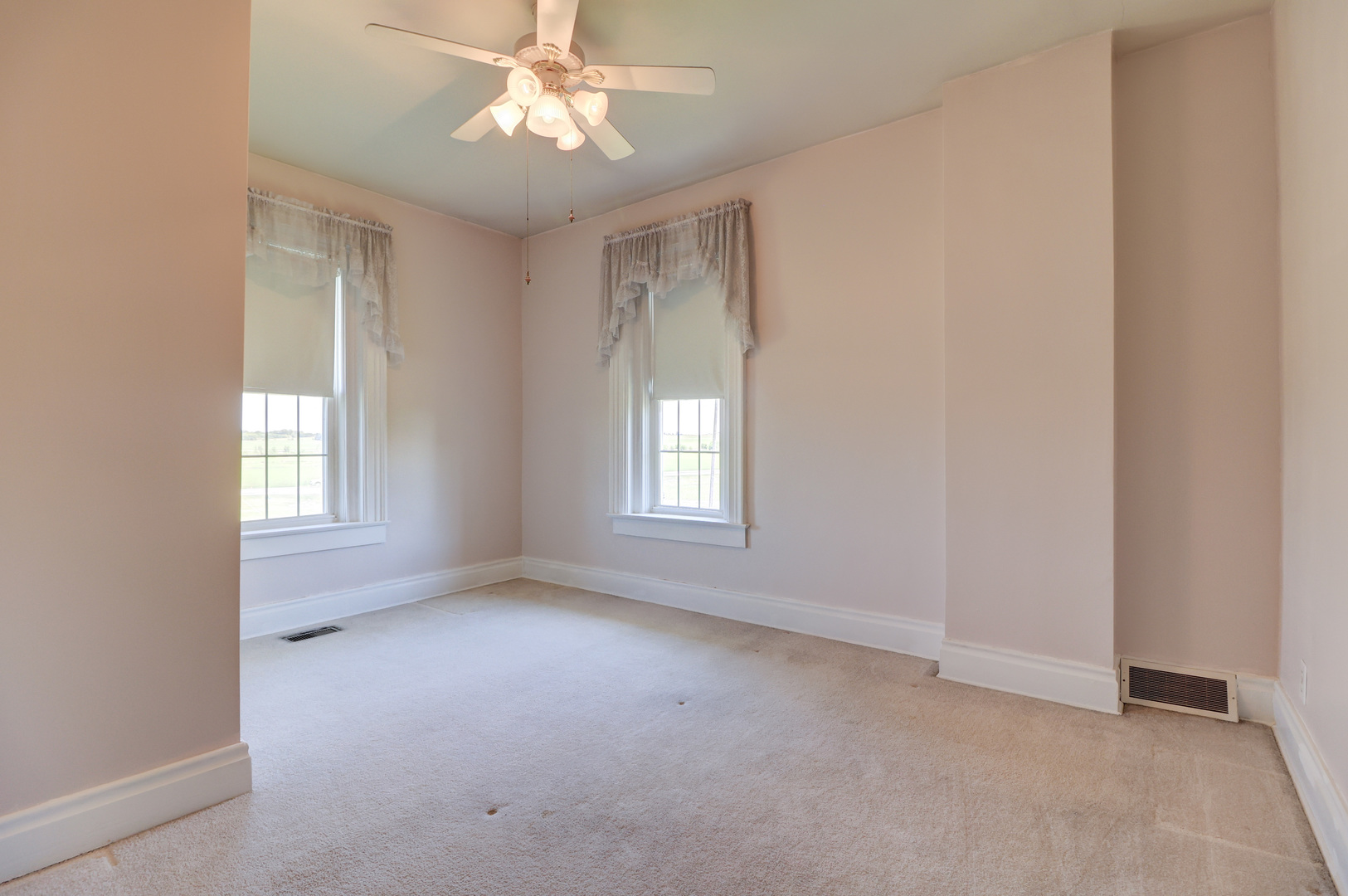 17331 Hillside Road Morrison, IL 61270 - Photo 21 of 34