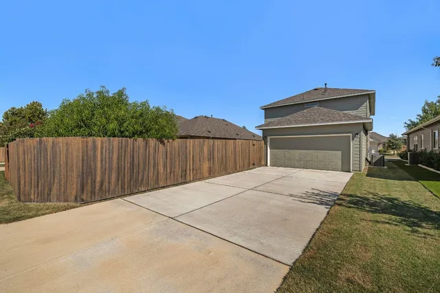 $359,000 | 321 Arabian Colt Drive, Georgetown, TX 78626
