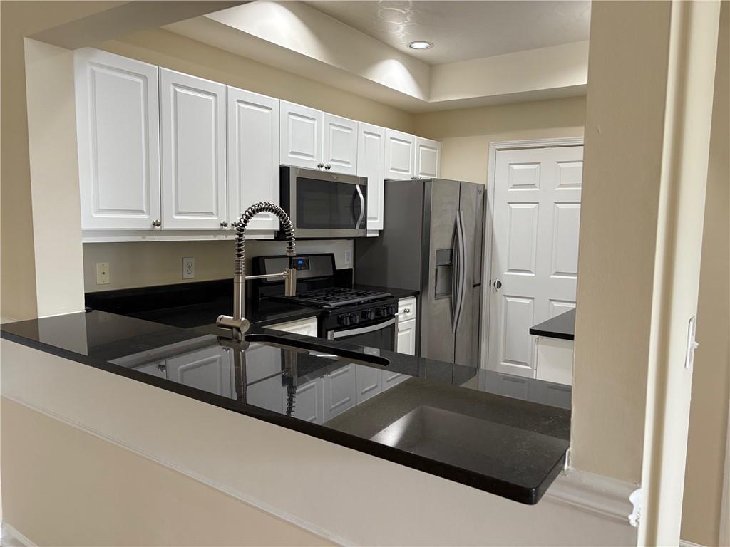 3636 Habersham Road Northwest, Unit 1401 Atlanta, GA 30305 - Photo 11 of 27