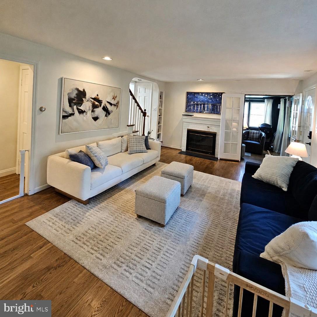 3304 Circle Hill Road Alexandria, VA 22305 - Photo 7 of 32