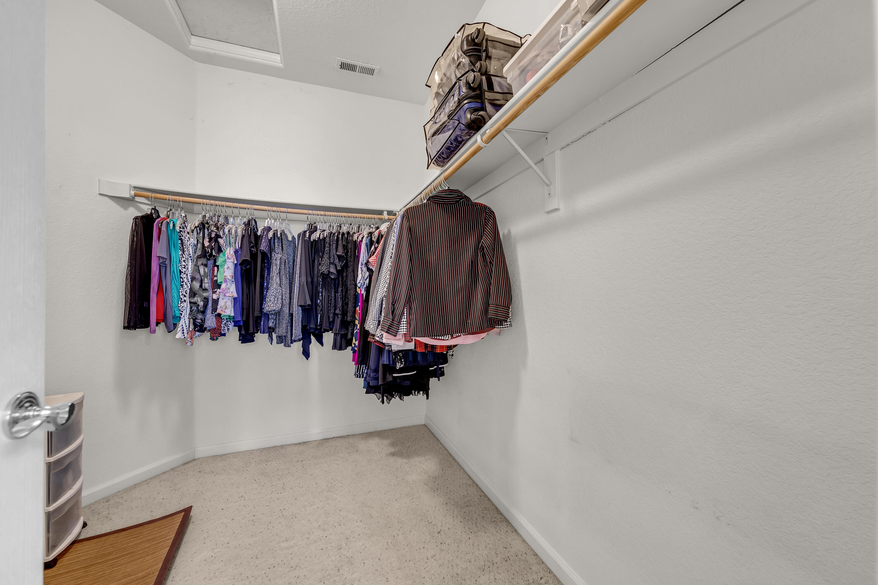 7123 Beacon Drive Reno, NV 89506 - Photo 12 of 39 Walk In Closet