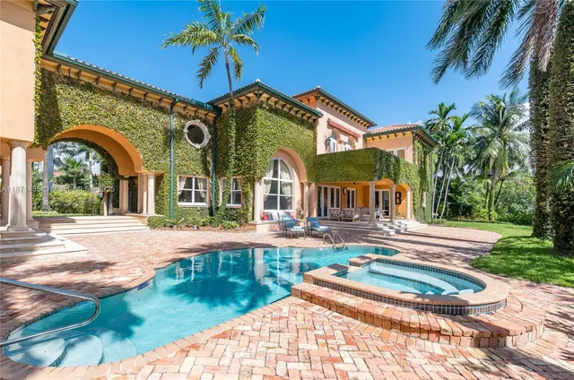 $9,700,000 | 104 Paloma Drive, Coral Gables, FL 33143