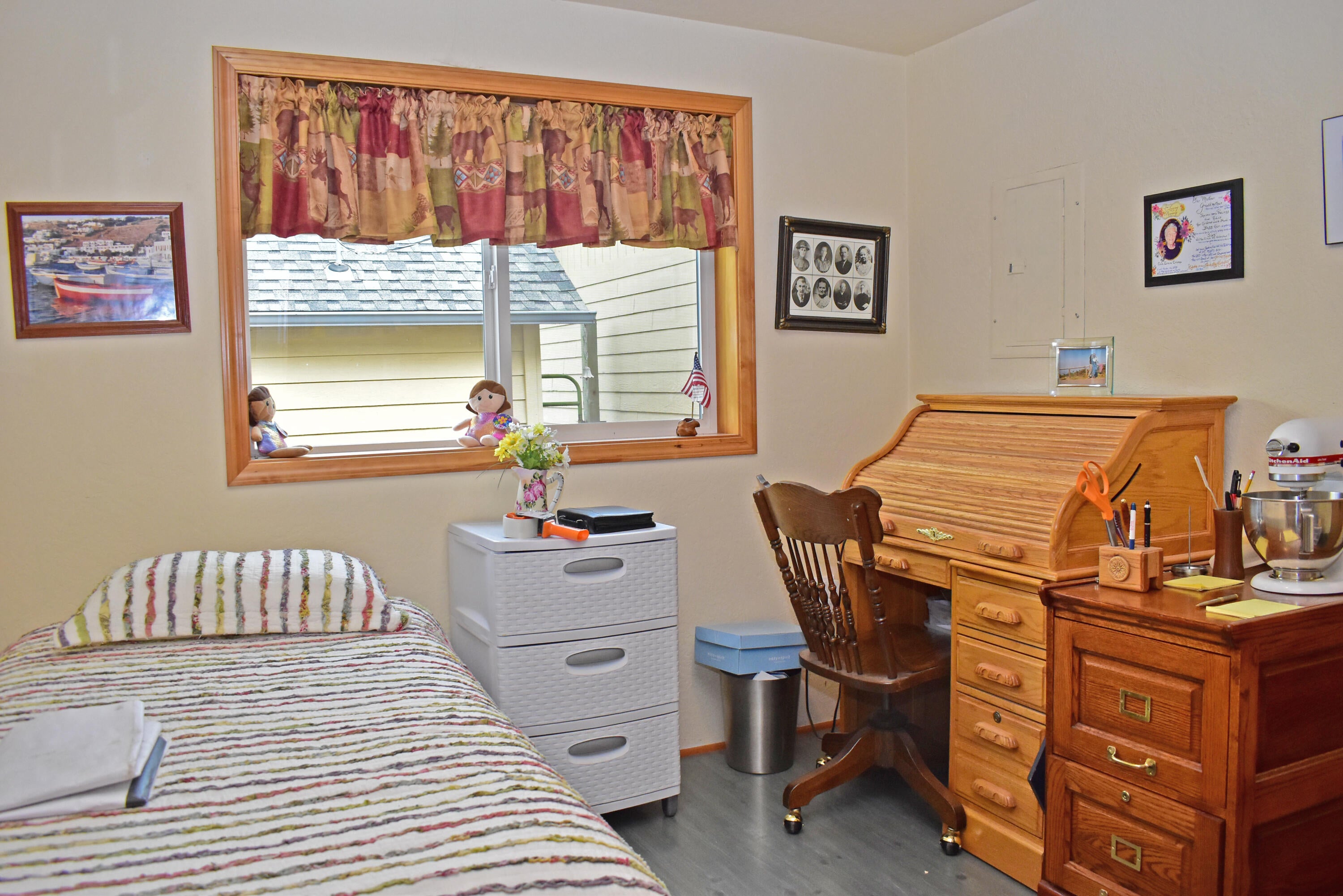 865 Reese Creek Road Eagle Point, OR 97524 - Photo 30 of 37 3rd Bedroom