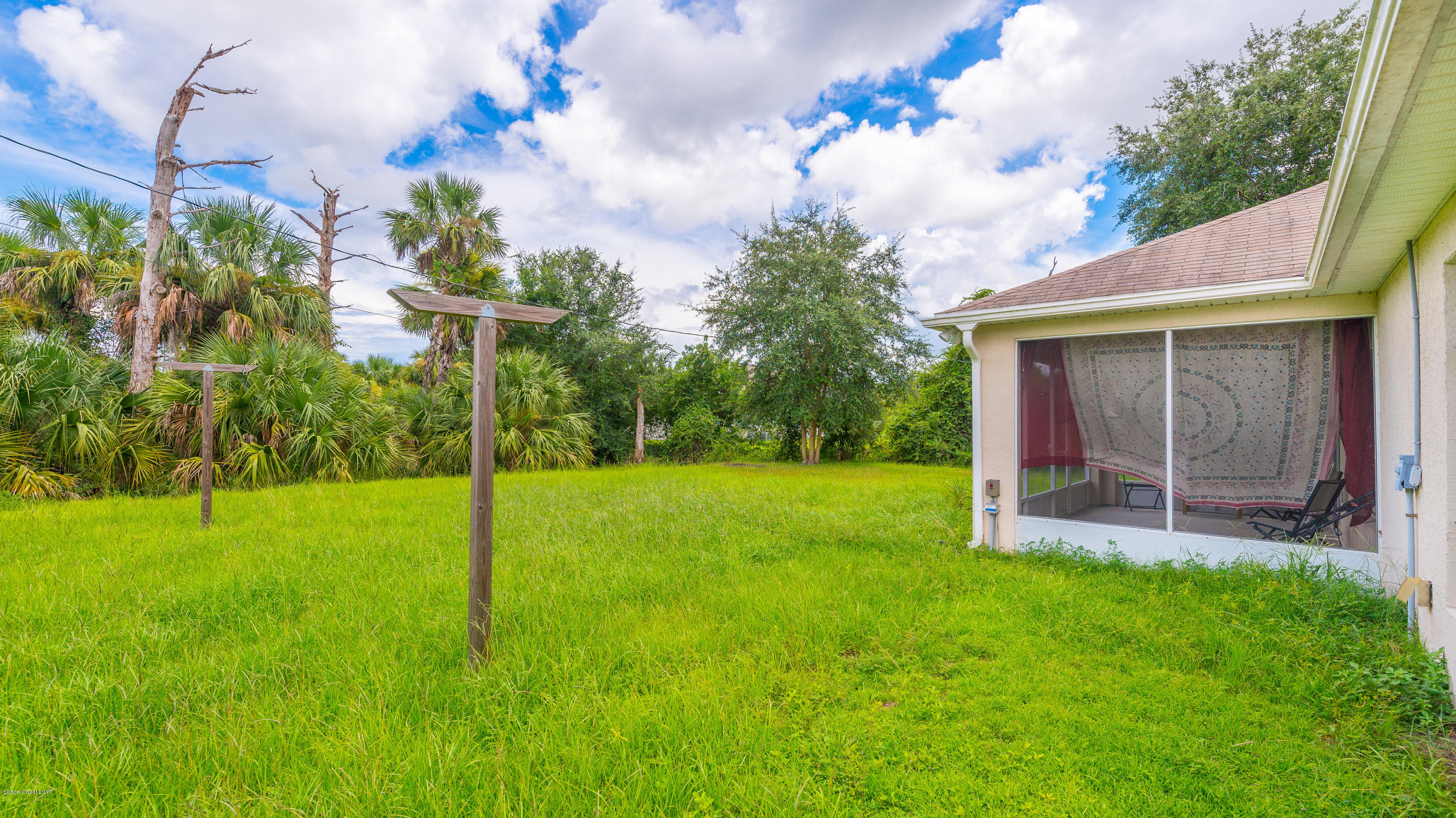 2109 Gascon Road Southwest Palm Bay, FL 32908 - Photo 21 of 23 Backyard