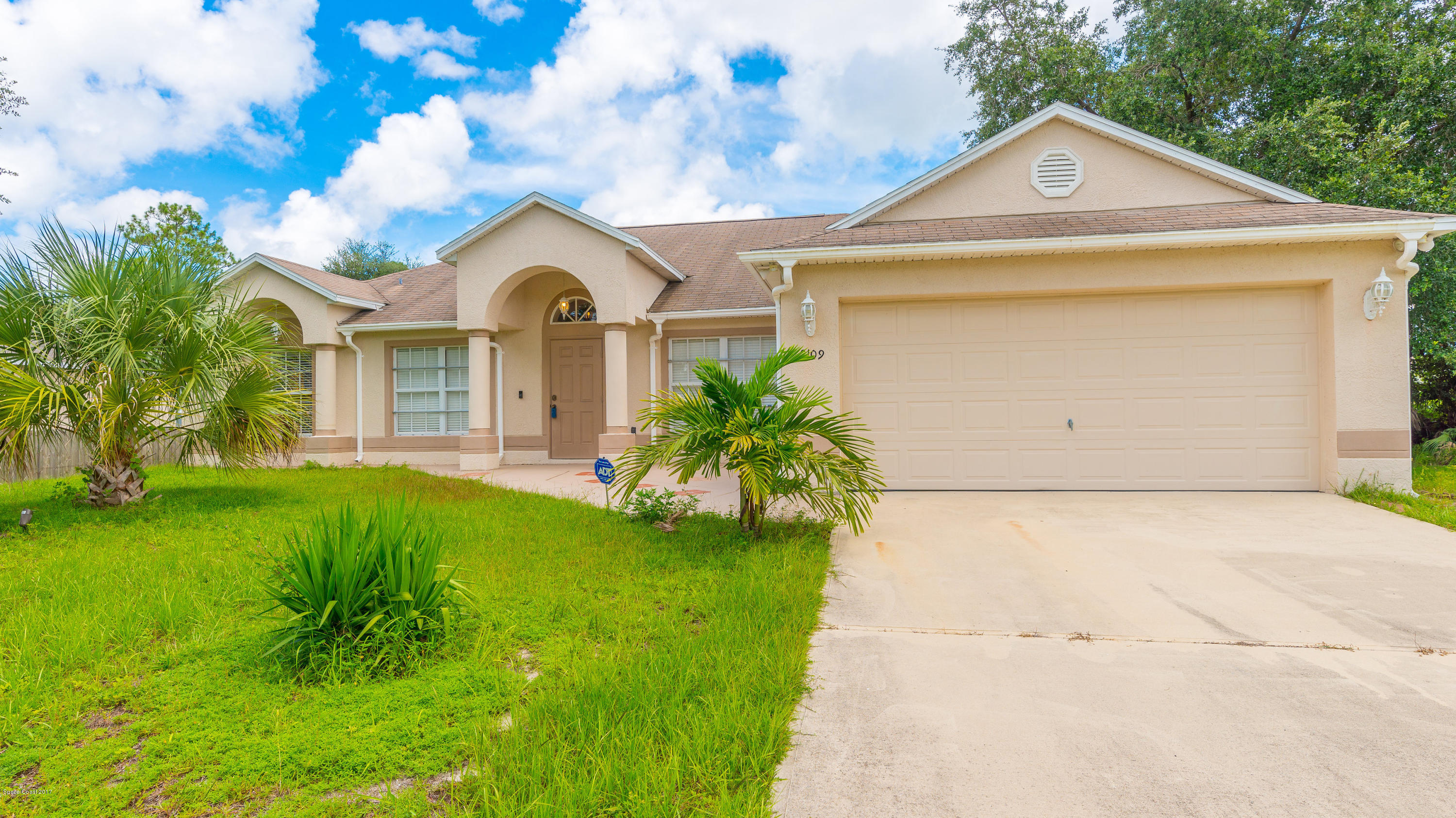 2109 Gascon Road Southwest Palm Bay, FL 32908 - Photo 23 of 23 Front
