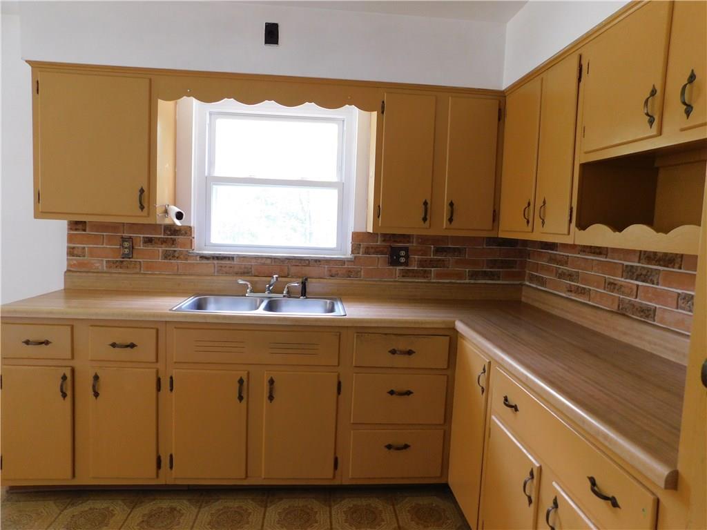 1546 Washington Road Apollo, PA 15613 - Photo 5 of 21 Gallery Image 5