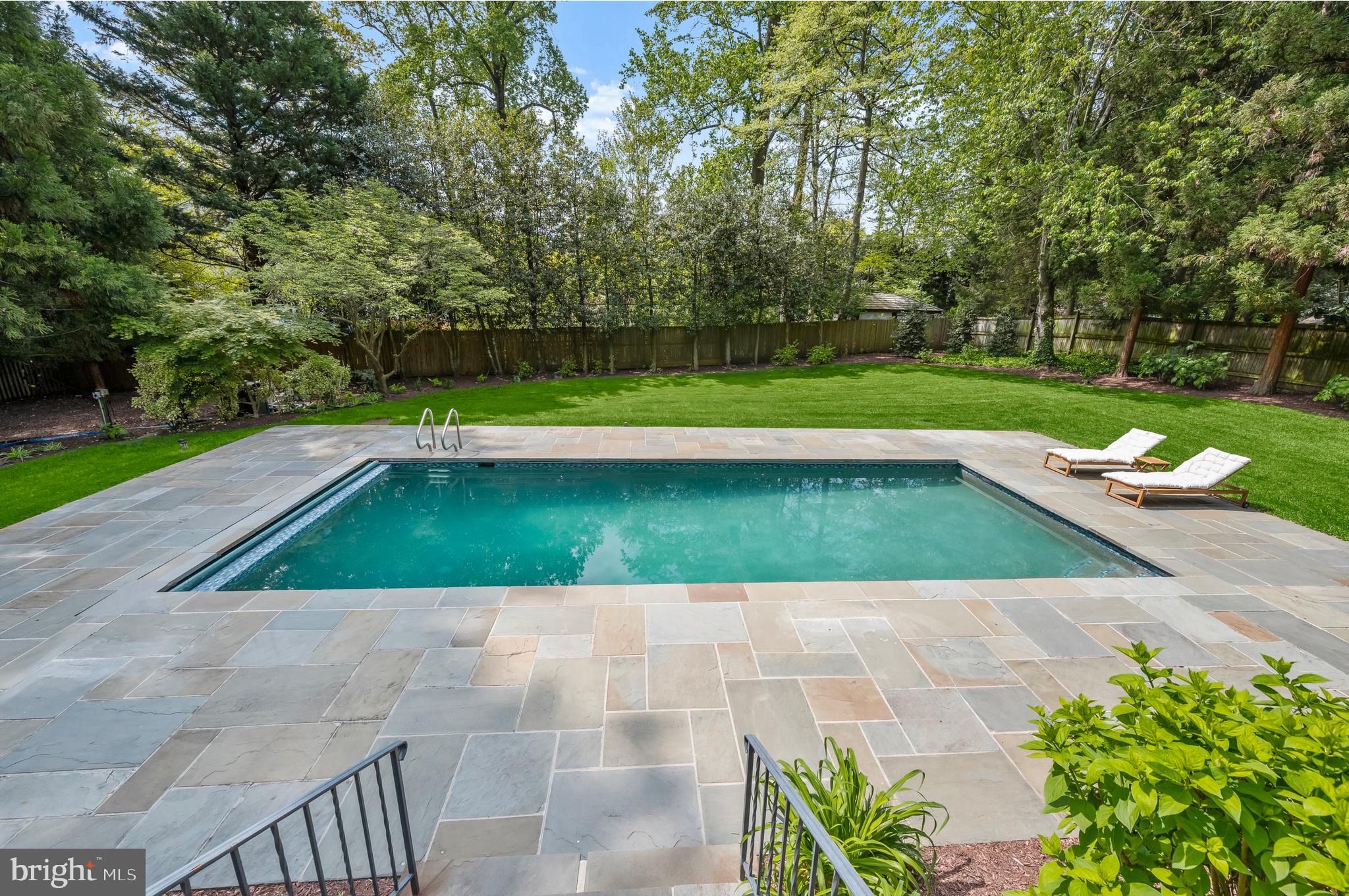 6710 Greentree Road Bethesda, MD 20817 - Photo 3 of 50