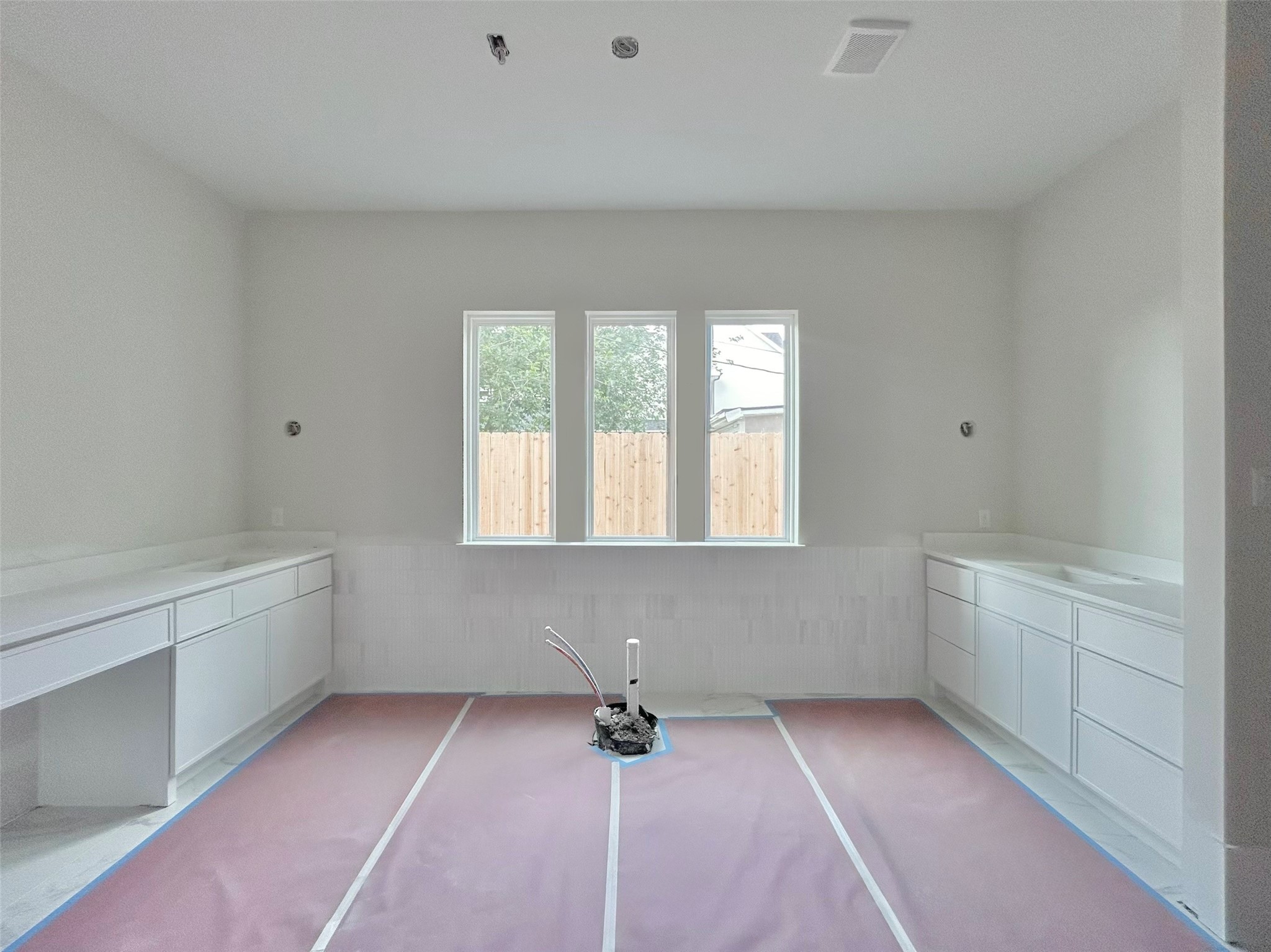 1306 Zora Street Houston, TX 77055 - Photo 8 of 25 Primary Bathroom Will Feature Dual Sinks, Separate Shower, and Freestanding Tub. Construction Photo as of 4/16/2026