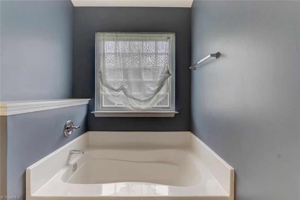 4608 Ridge Fall Road Greensboro, NC 27410 - Photo 19 of 27
