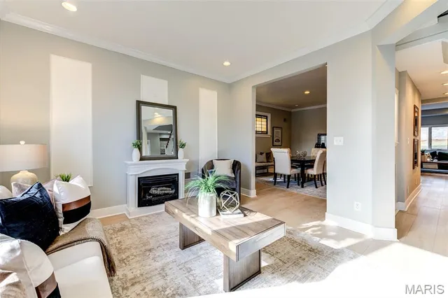 $535,000 | 6413 Lloyd Avenue, St. Louis, MO 63139