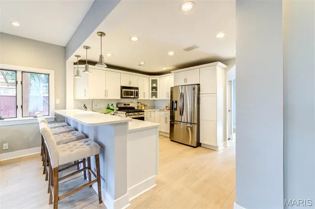 $535,000 | 6413 Lloyd Avenue, St. Louis, MO 63139