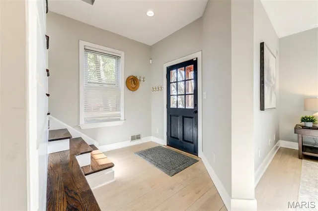 $535,000 | 6413 Lloyd Avenue, St. Louis, MO 63139