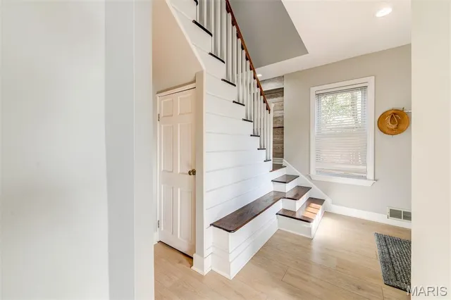 $535,000 | 6413 Lloyd Avenue, St. Louis, MO 63139