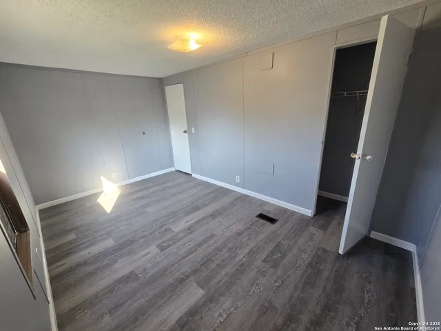 $1,500 | 295 Village Drive, Somerset, TX 78069