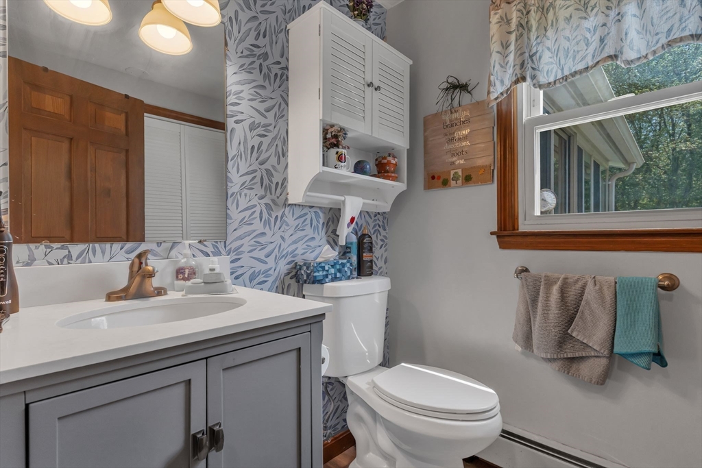 31 Fox Run Road Bellingham, MA 02019 - Photo 25 of 42