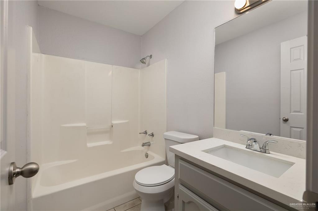 825 West First Street, Unit 4 Mission, TX 78572 - Photo 10 of 11