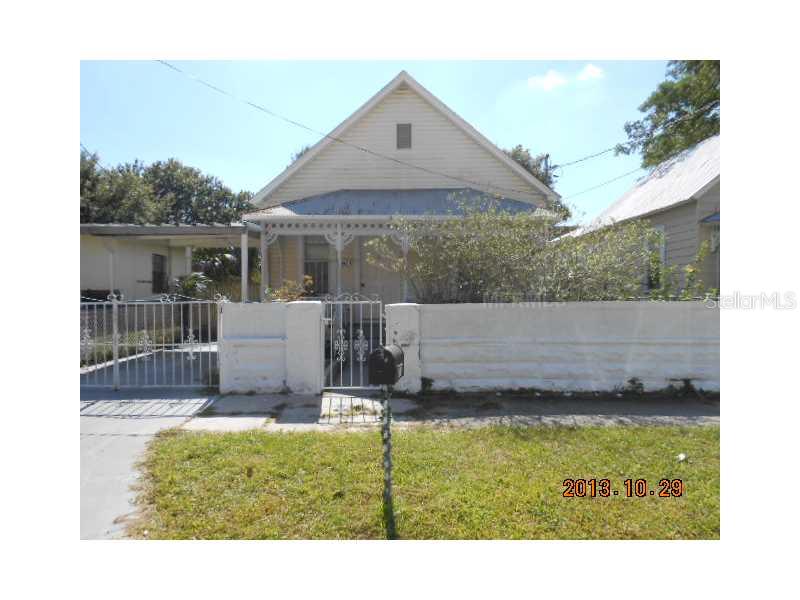 1934 West Cherry Street Tampa, FL 33607 - Photo 1 of 1 a house view with a garden