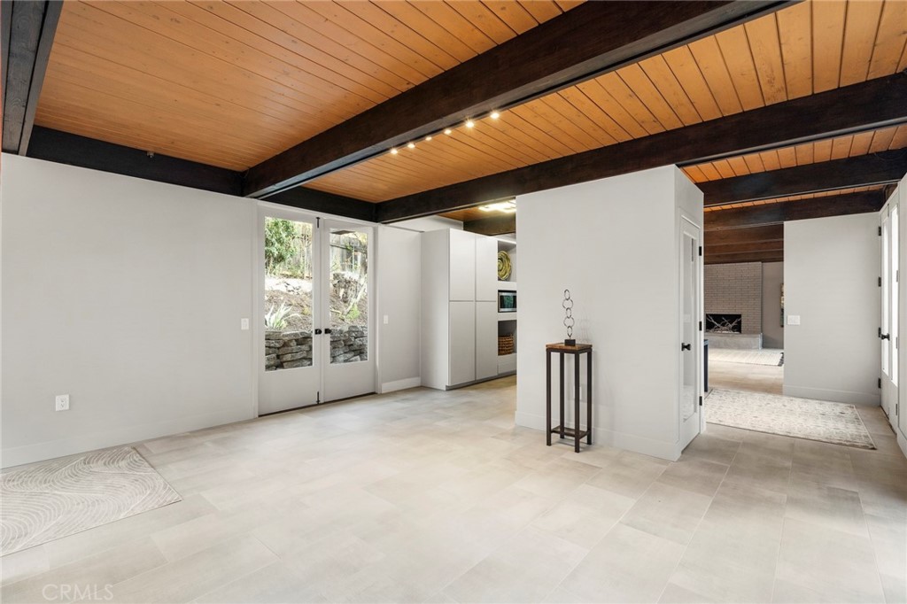 4084 Miramonte Place Riverside, CA 92501 - Photo 32 of 60