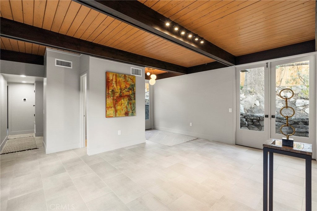 4084 Miramonte Place Riverside, CA 92501 - Photo 33 of 60 a view of an empty room